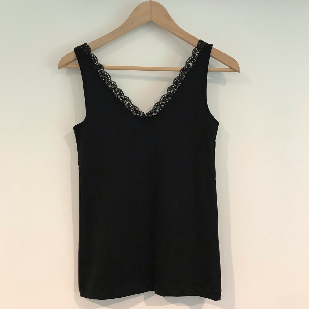 BANANA REPUBLIC TANK ! - Picture 2 of 7